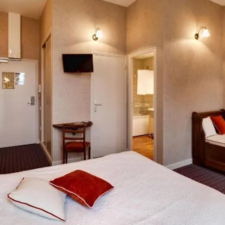 La Maison Des Officiers 3*